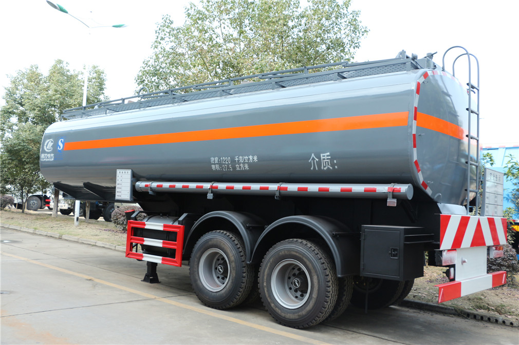 Tank-type 2-axle semi-trailer transport vehicle for flammable and corrosive items