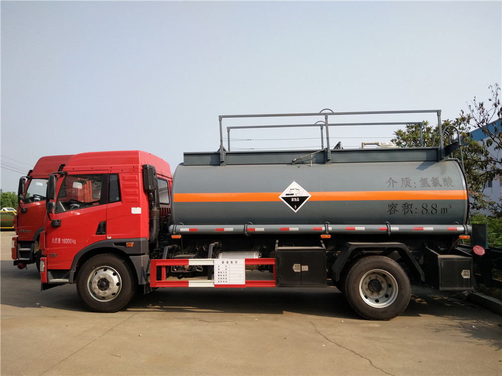 Jiefanglong V [10 cubic] Flammable and Corrosive Goods Tank Transportation Vehicle