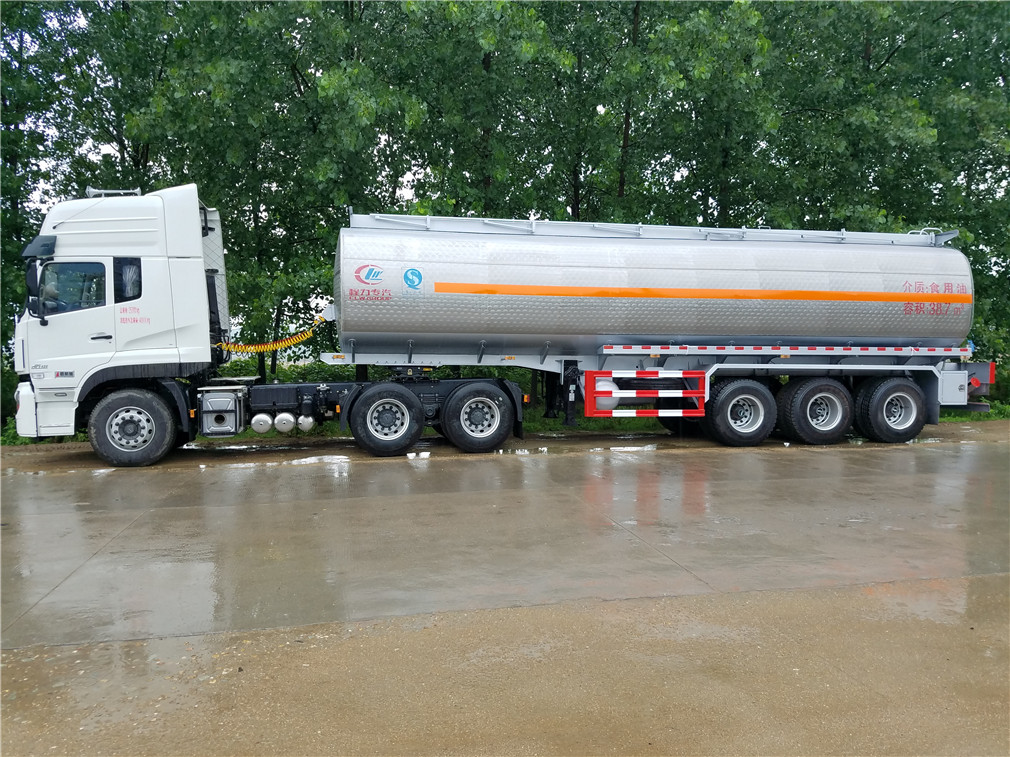 Dongfeng Tianlong 3-axle [42 cubic meters] aluminum alloy oil transportation semi-trailer