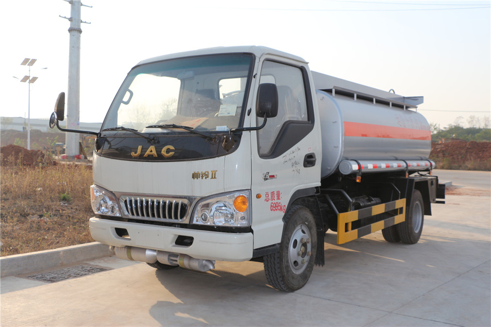 Jianghuai [5-cubic] refueling vehicle