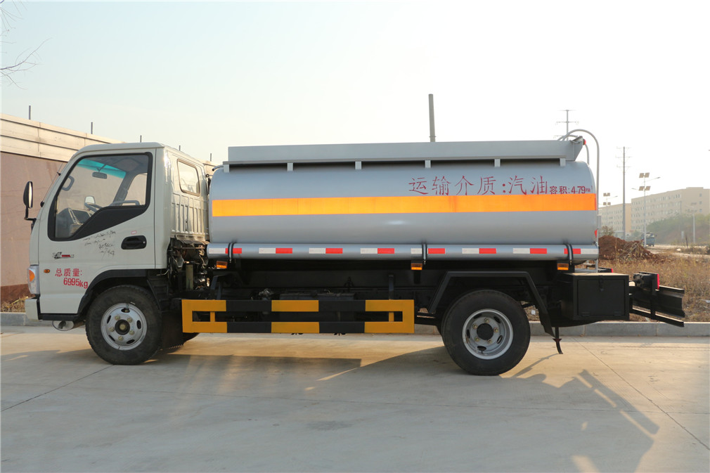 Jianghuai [5-cubic] refueling vehicle