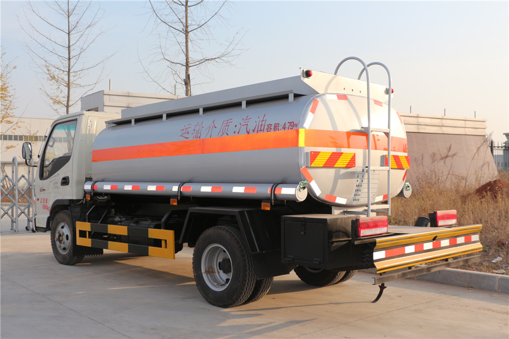 Jianghuai [5-cubic] refueling vehicle