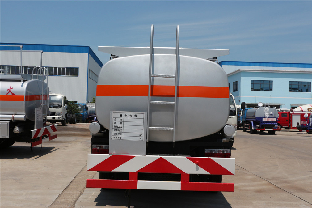 Dongfeng Small Dolikha [5 cubic] refueling vehicle