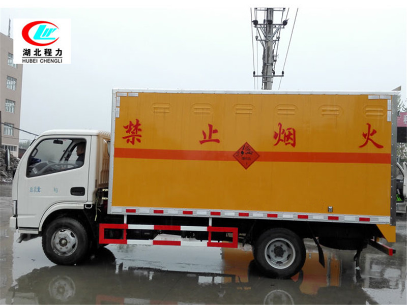 Dongfeng 5.1-meter flammable gas box-type transport vehicle [Class II]