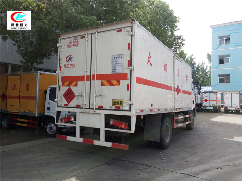 Liberate 6.2-meter flammable liquid box-type transport vehicle [Class III]