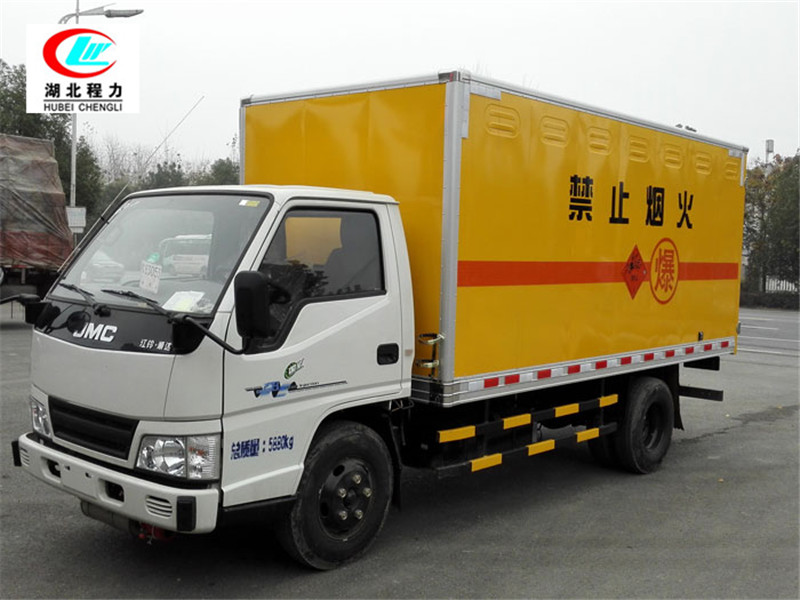 Jiangling 4.2-meter multi-purpose hazardous materials box truck [Category 9, Blue License Plate]