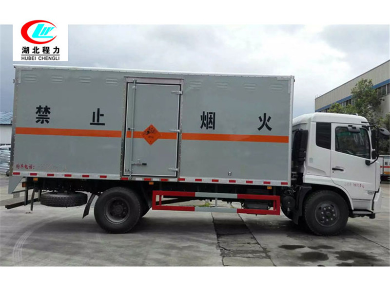 Dongfeng Tianjin 6.2-meter flammable gas box-type transport vehicle [Class II]