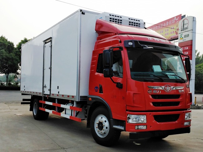 (Length: 7.4 meters) Liberation Dragon V single-bridge refrigerated truck