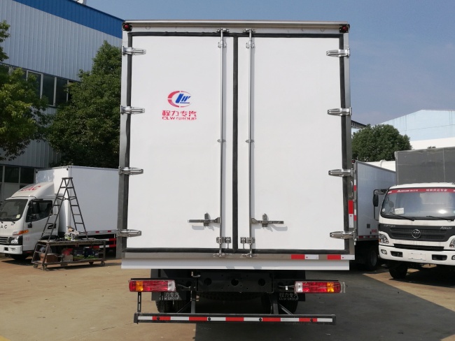 (Length: 6.6/7.6 meters) Foton Omaxa S5 refrigerated truck