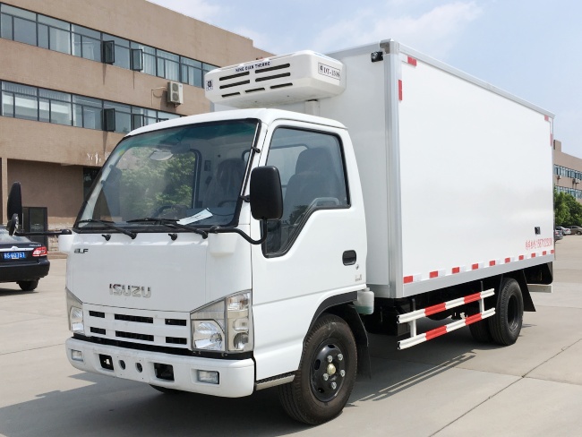 (Length: 4.1 meters) Qingling / Isuzu refrigerated truck