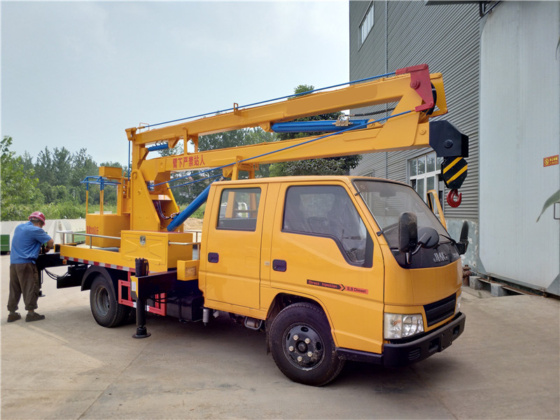 (12 meters, blue license plate) Jiangling double-row folding-arm aerial work vehicle
