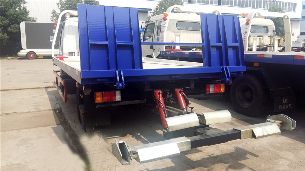 [One against two, Blue Label] Isuzu Road Clearing Vehicle
