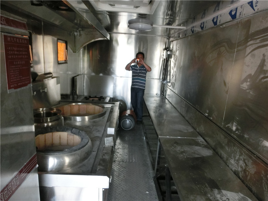(Length: 5.2 meters) Dongfeng D7 Dining Car