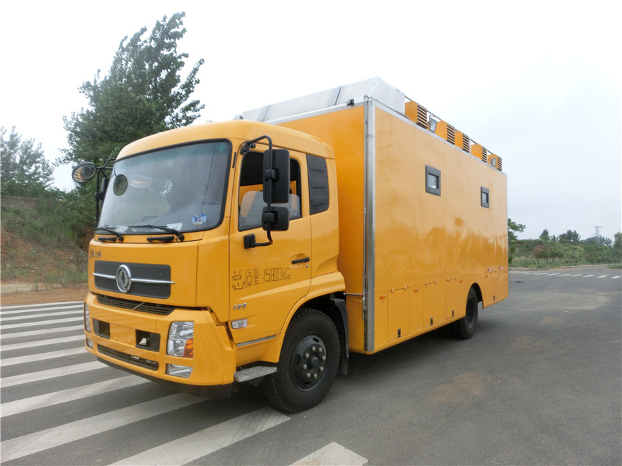 (Coach length: 6.4 meters) Dongfeng Tianjin Type 60 dining car
