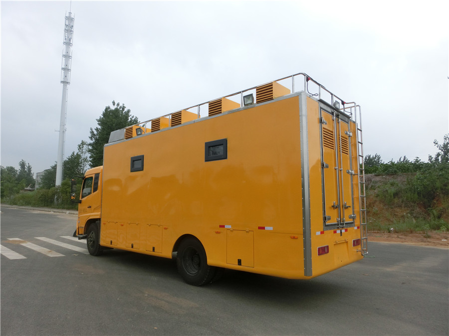 (Coach length: 6.4 meters) Dongfeng Tianjin Type 60 dining car