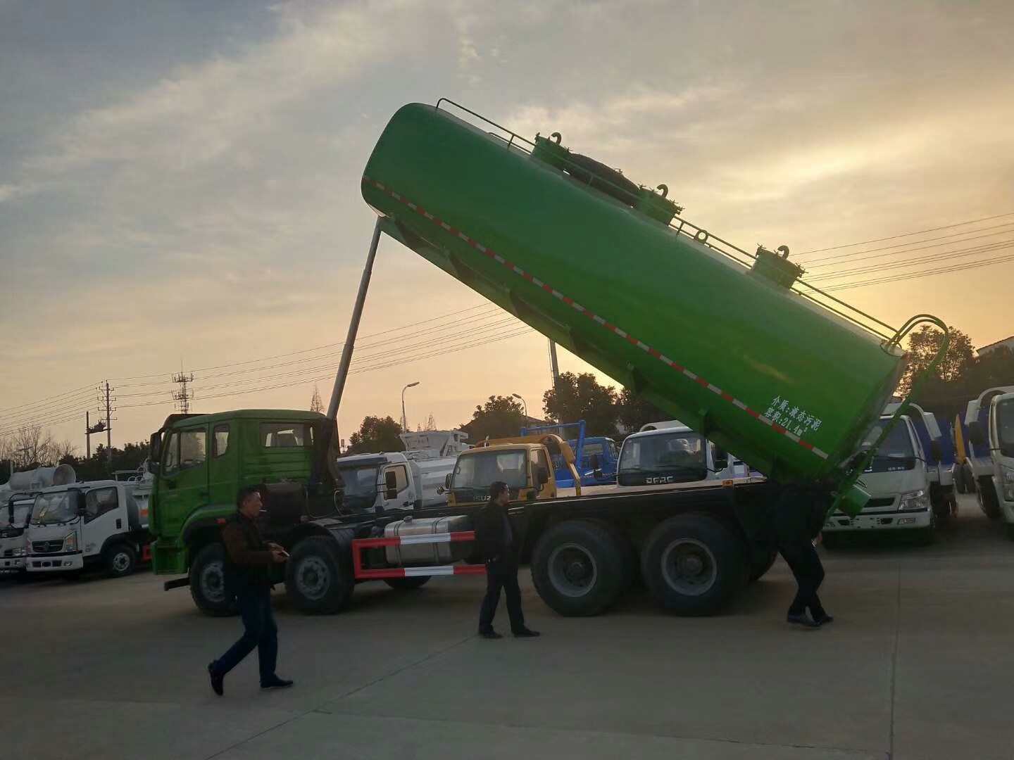Shagang Sludge Dump Truck (24 cubic meters)