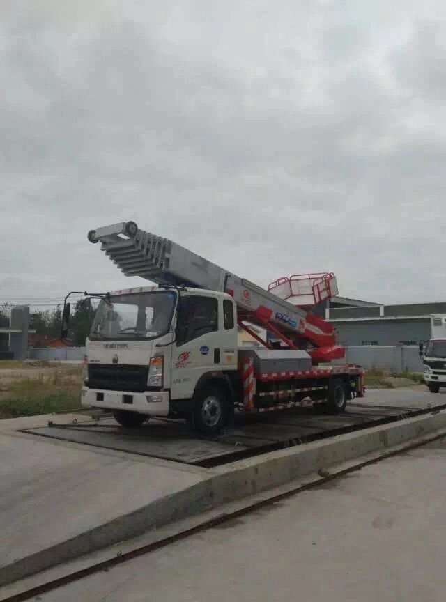 (45 meters) Haowo aerial ladder truck of Hongqi brand