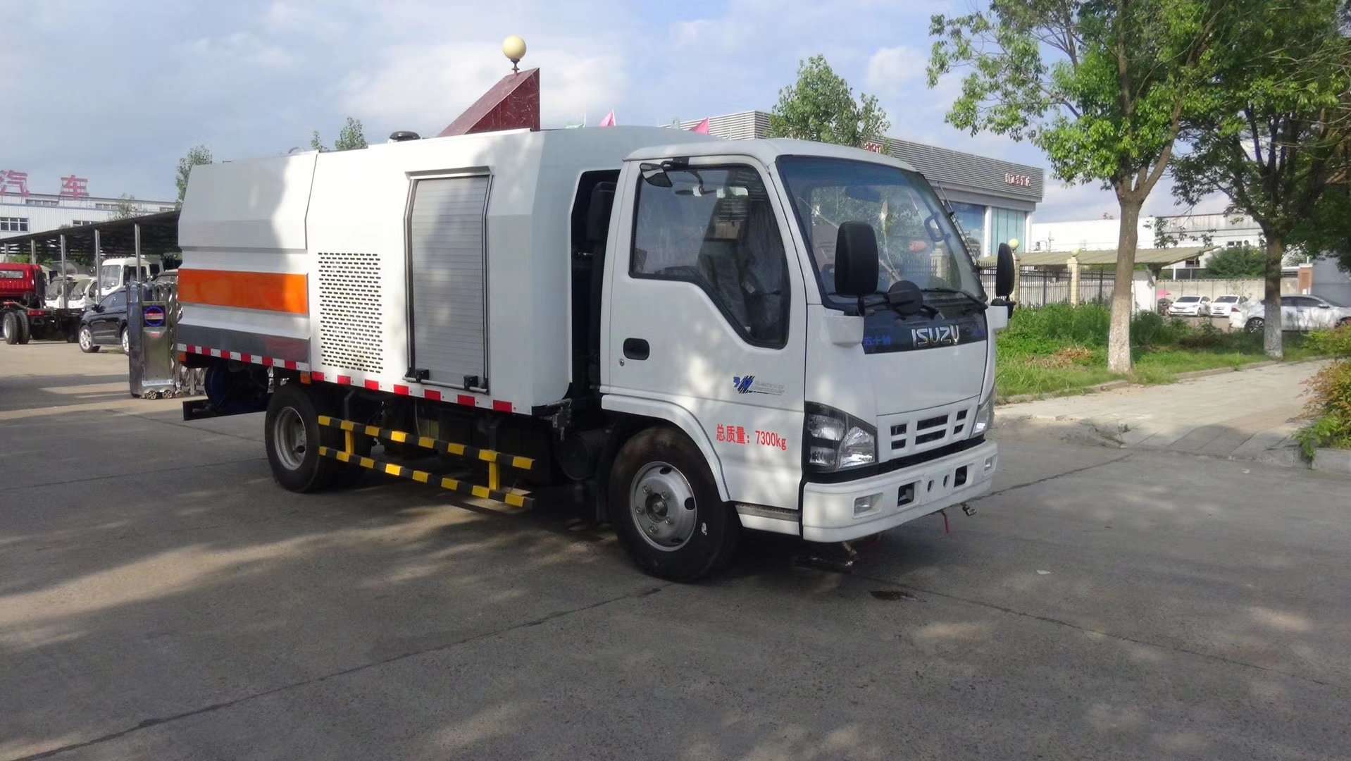(4-wheeled) Urban Guardrail Cleaning Vehicle