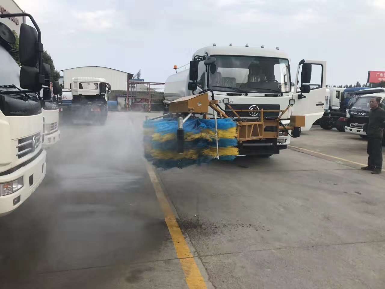 (9-axle) High-speed guard bar Cleaning Vehicle