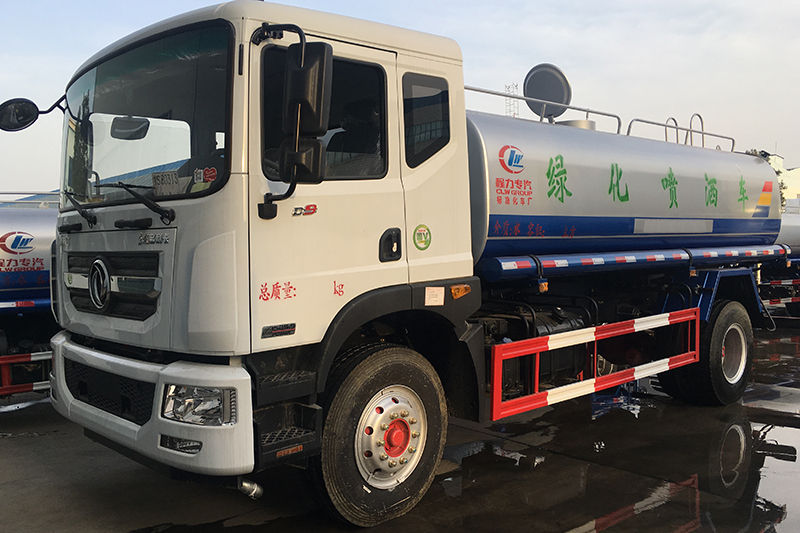 Dongfeng D9 Water Spraying Vehicle (15 cubic capacity)