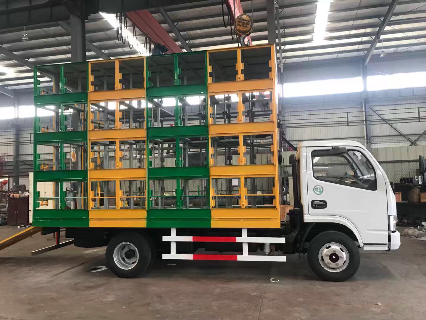 Dongfeng Dolica Beekeeping Vehicle