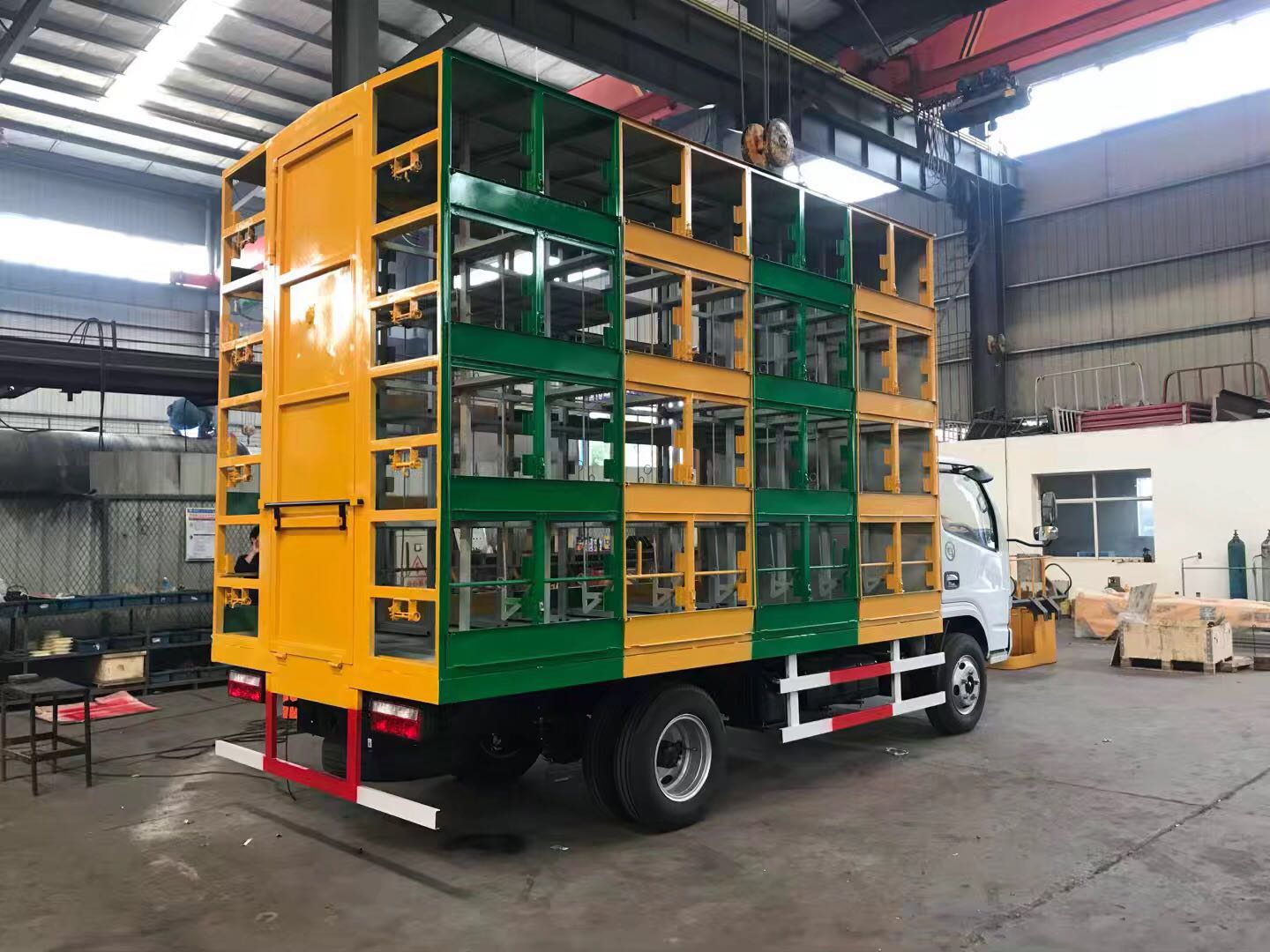Dongfeng Dolica Beekeeping Vehicle