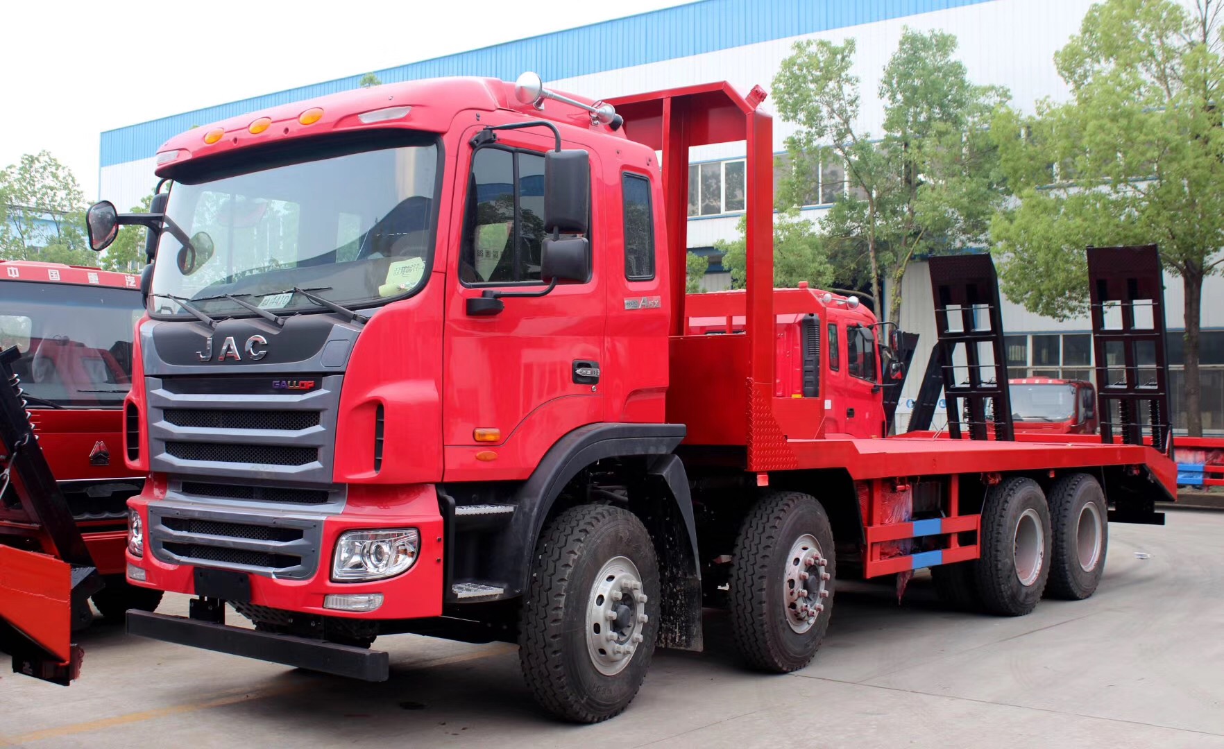 8X4 front-four-rear-eight [20-40 ton] flatbed transport vehicle