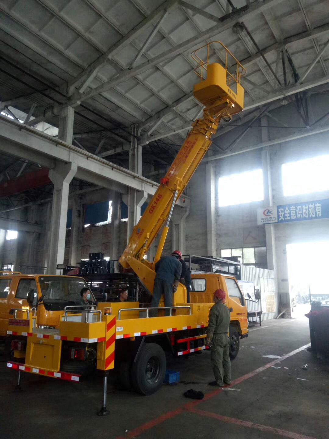 (12-16 meters, Blue Label) Jiangling single-row telescopic boom aerial work platform