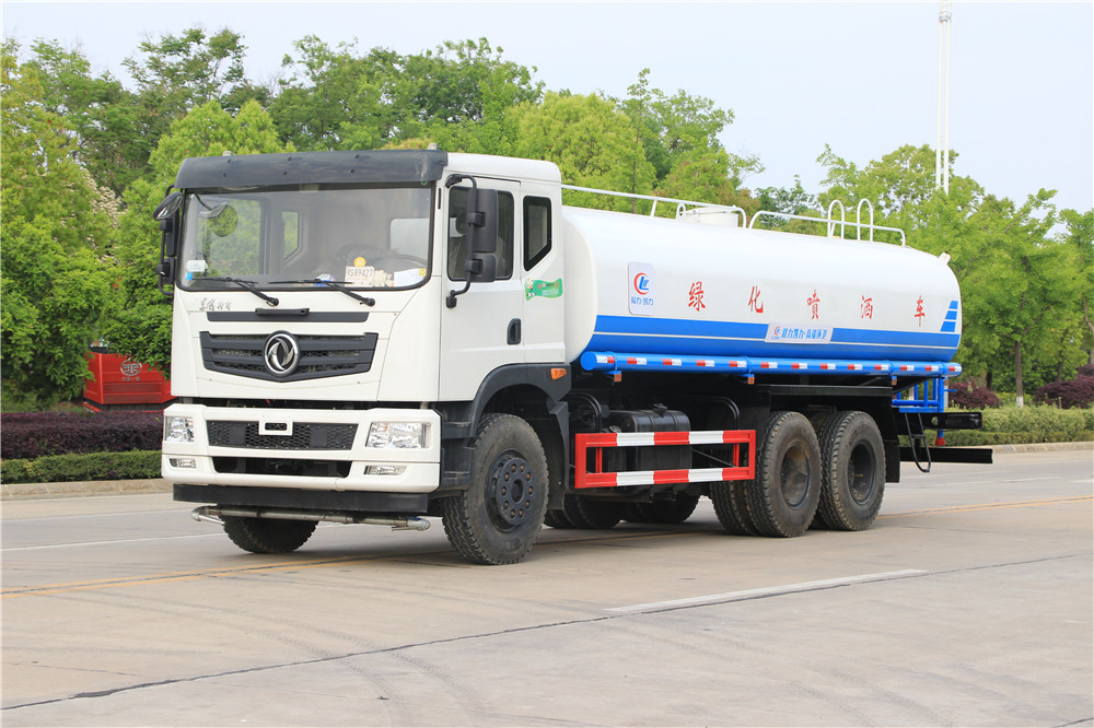 Dongfeng T5 rear dual-axle 20-cubic-meter water-spraying truck