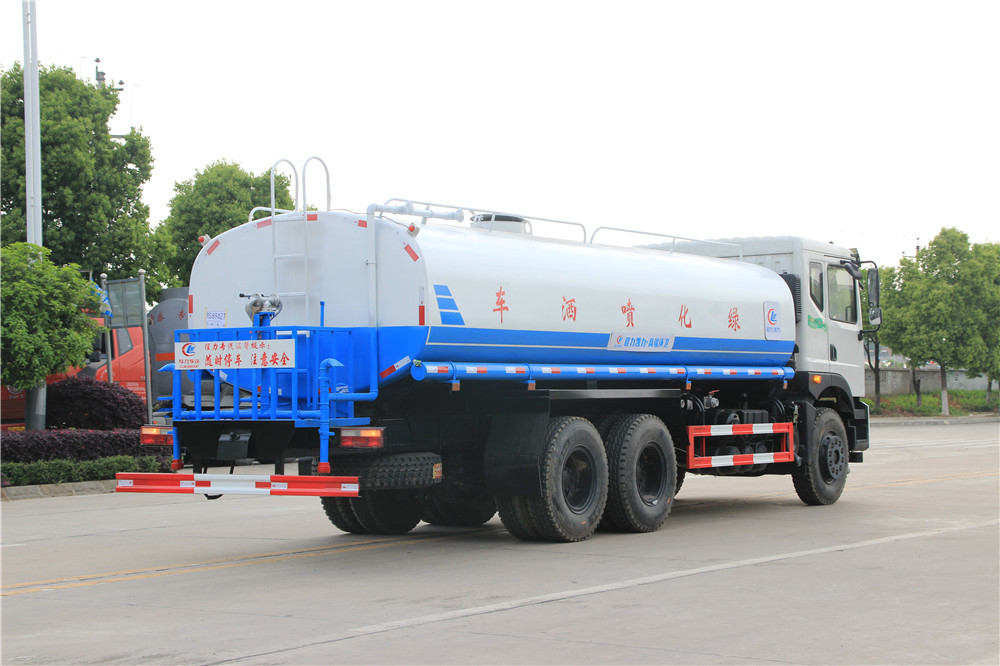 Dongfeng T5 rear dual-axle 20-cubic-meter water-spraying truck