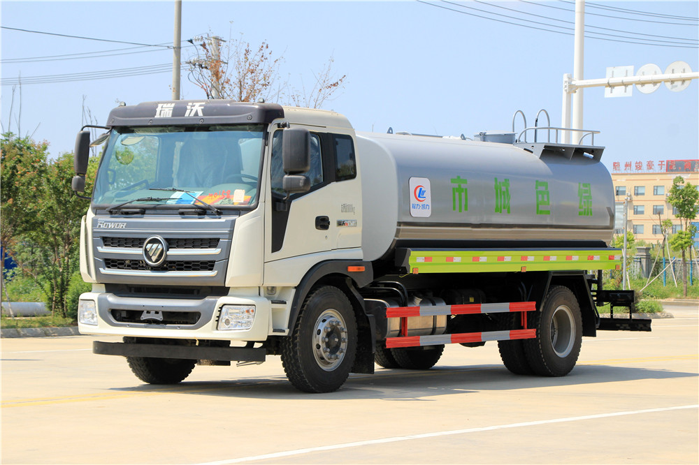 Futian Ruiwo 14-cubic-meter water sprinkler truck