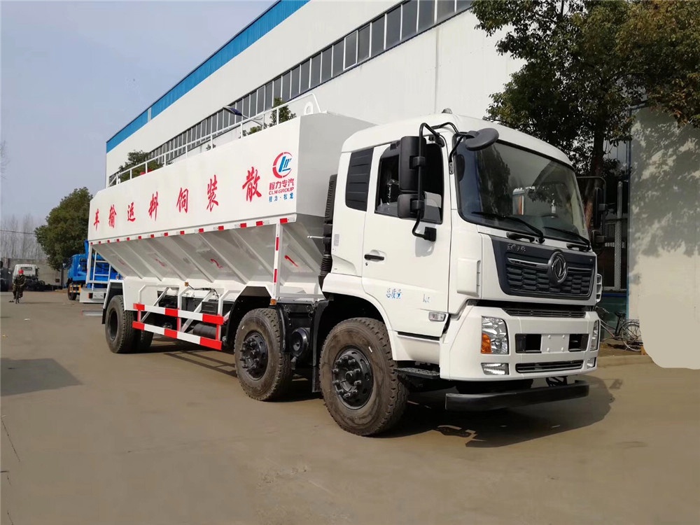 Dongfeng Tianjin Small Three-Axis [30 Cubic Meter] Bulk Feed Transport Vehicle