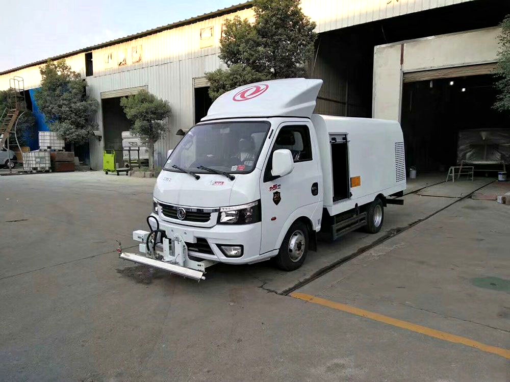 【1.5 cubic capacity, blue license plate】 Dongfeng Tu Yi road cleaning vehicle