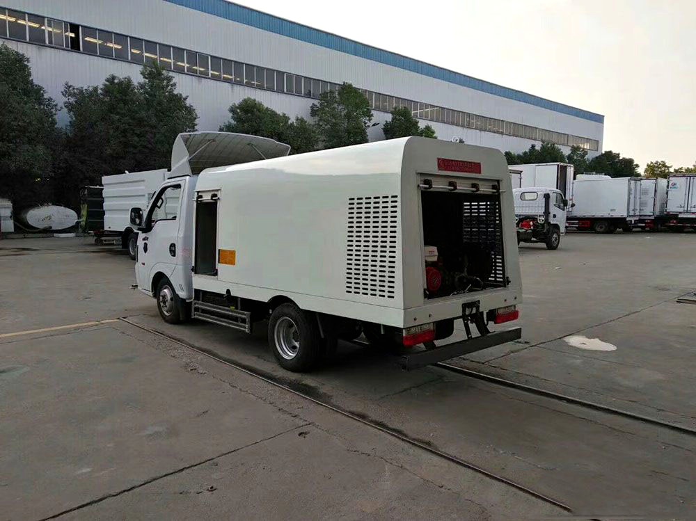 【1.5 cubic capacity, blue license plate】 Dongfeng Tu Yi road cleaning vehicle
