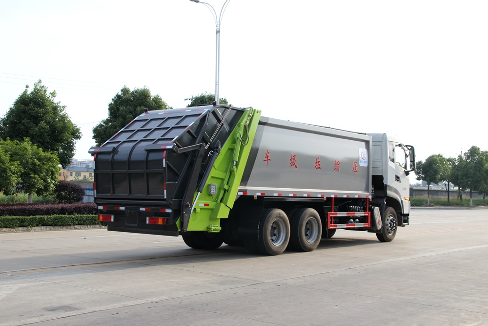 【18 cubic】 Dongfeng Tianlong rear double-axle compression garbage truck