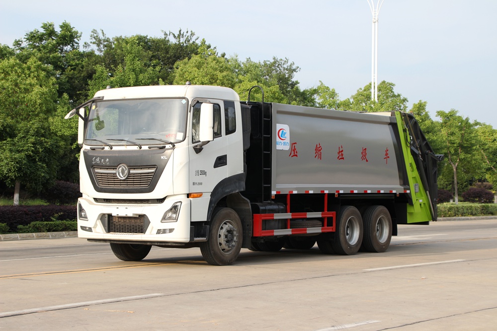 【18 cubic】 Dongfeng Tianlong rear double-axle compression garbage truck