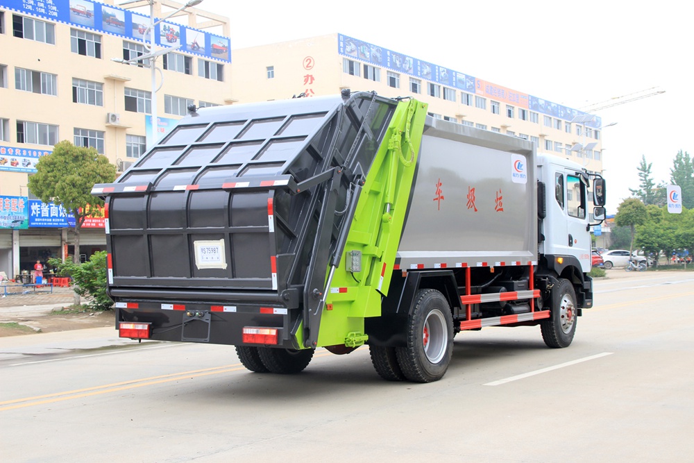 【10 cubic meters】 Dongfeng D9 Compressed Garbage Truck