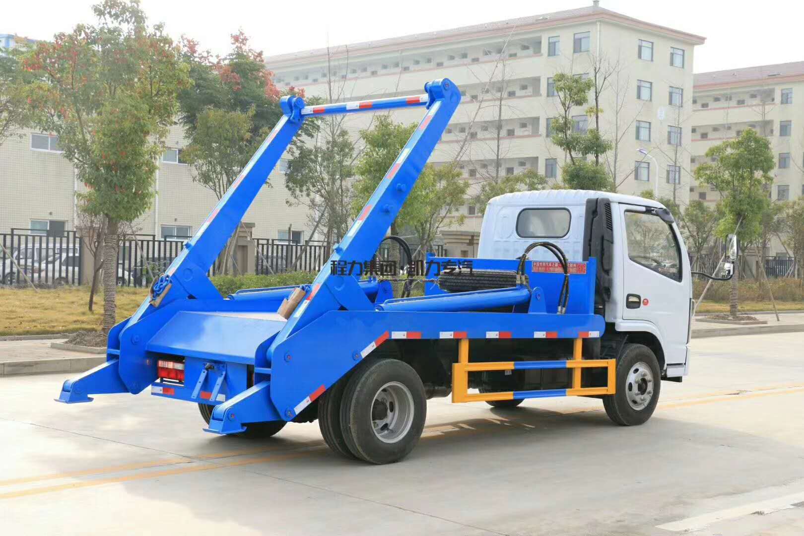 【6 Parties】 Dongfeng D6 Swing Arm Garbage Truck