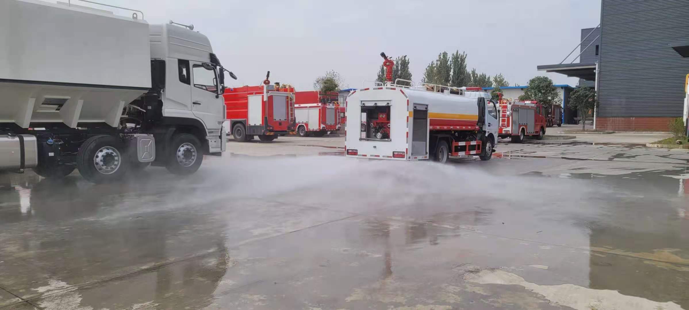 Dongfeng Dolica 8-ton fire-fighting water tanker