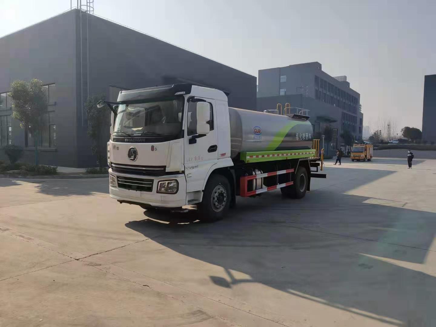 Shaanxi Auto Xuande 15-cubic greenery watering vehicle (with fog cannon)