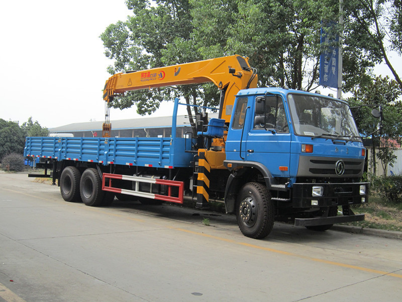 Dongfeng Rear Dual Bridge 10-ton Vehicle-mounted Crane