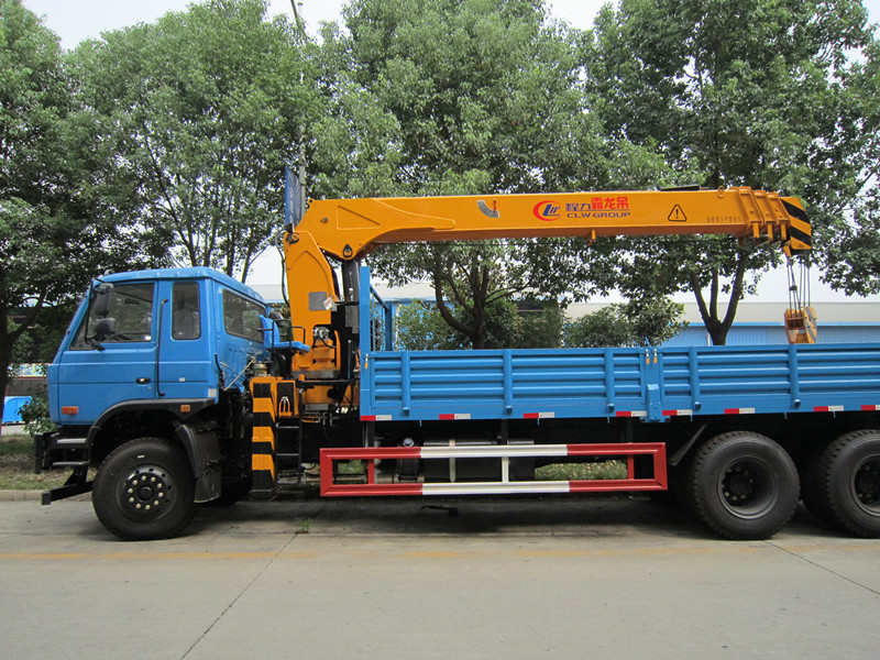 Dongfeng Rear Dual Bridge 10-ton Vehicle-mounted Crane