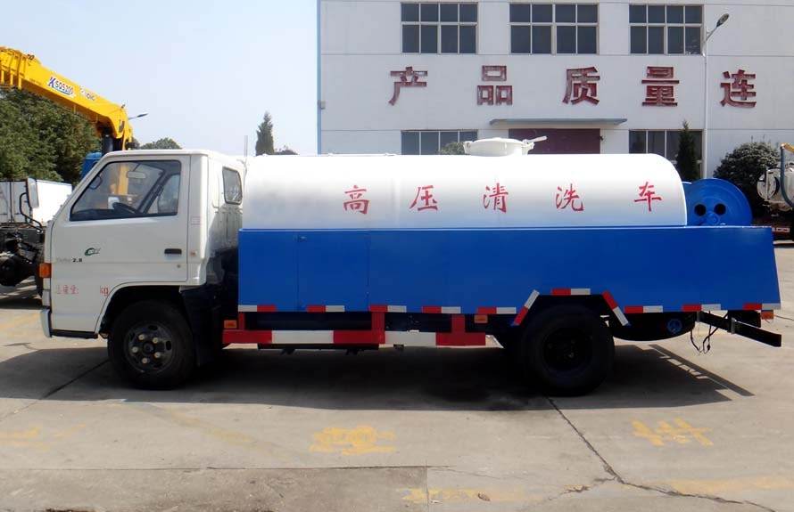 Jiangling Blue Plate High-Pressure Cleaning Vehicle