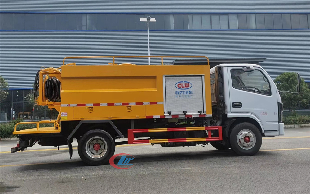 Xiaodurika 4-5 square inch sewer pipe cleaning and flushing vehicle