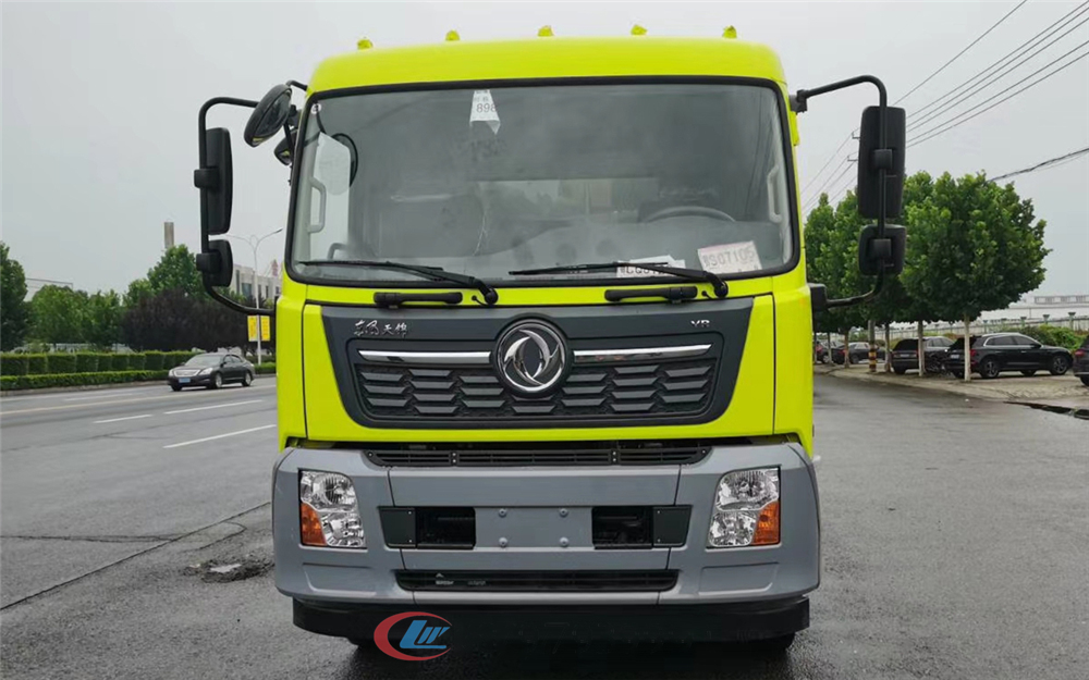 Tianjin 12-Box Sewer Cleaning and Disinfection Vehicle