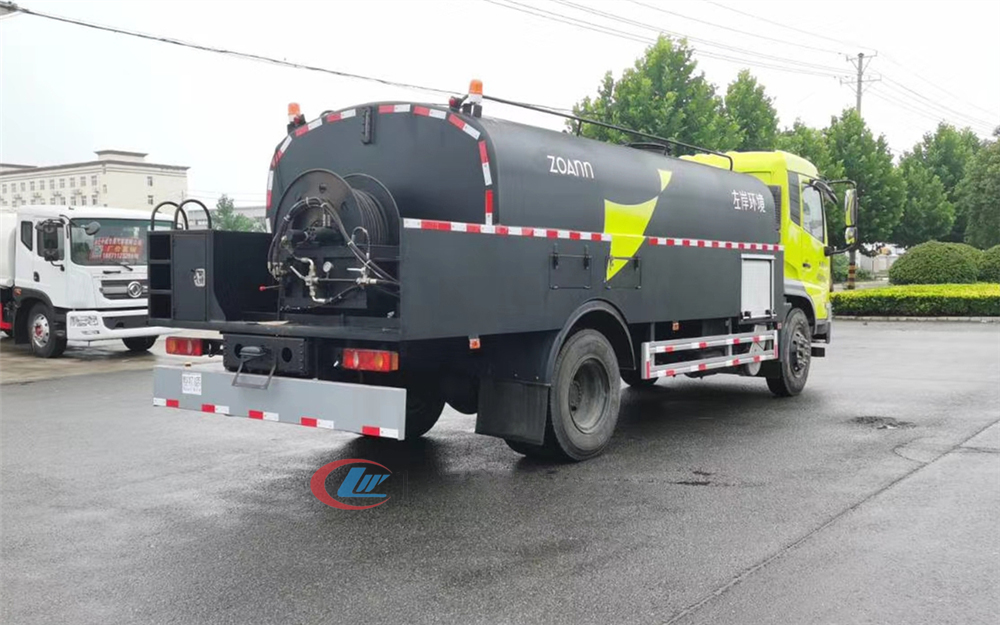 Tianjin 12-Box Sewer Cleaning and Disinfection Vehicle