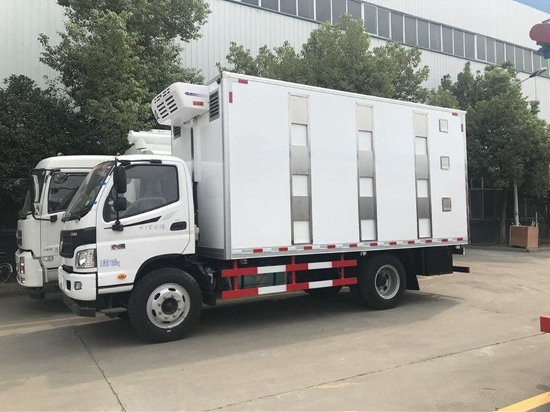 Futian OMC Poultry Transport Vehicle
