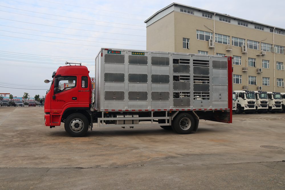 Jianghuai Gele Pig and Livestock Transport Vehicle