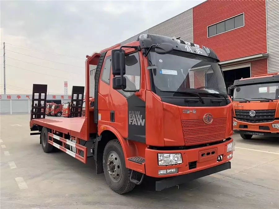 150-ton excavator, 180-horsepower Yulu flatbed truck