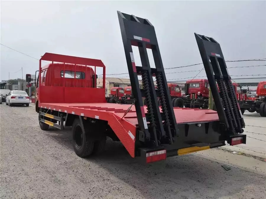 Dongfeng Furuca heavy-duty 12-ton flatbed truck